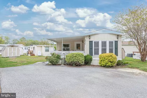 277 Woodhaven Ct, Berlin, MD 21811