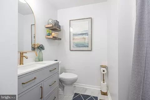 Bath - 73 Birdnest Dr, Ocean Pines, MD 21811 photo 2 of 10
