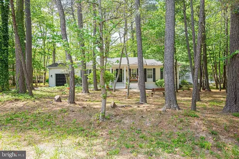 73 Birdnest Dr, Ocean Pines, MD 21811