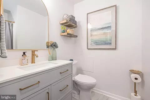 Bath - 73 Birdnest Dr, Ocean Pines, MD 21811 photo 3 of 10
