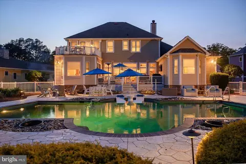 10308 Plantation Ln, Berlin, MD 21811