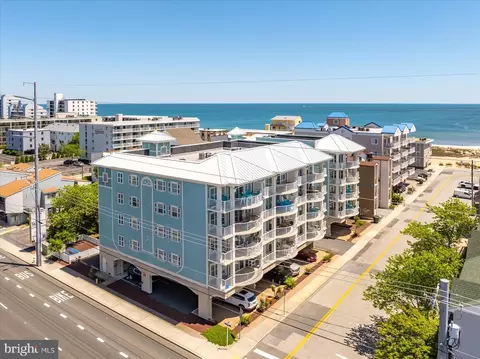 18 79th St #403, Ocean City, MD 21842