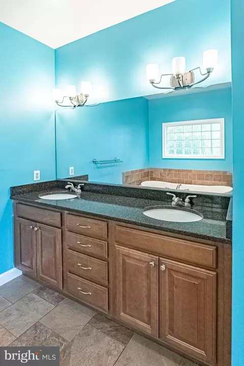 Bath - 11411 Terrapin Point Rd, Berlin, MD 21811 photo 2 of 3