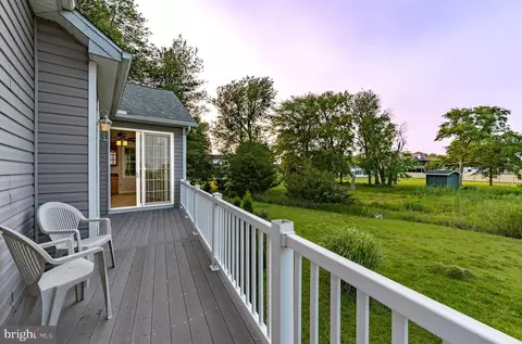 Exterior - 11411 Terrapin Point Rd, Berlin, MD 21811 photo 7 of 14