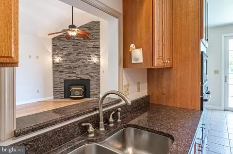 Kitchen - 11411 Terrapin Point Rd, Berlin, MD 21811 photo 4 of 7
