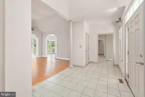 Entry Way - 11411 Terrapin Point Rd, Berlin, MD 21811 photo 7 of 17