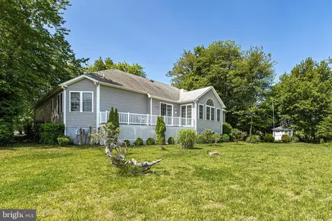Exterior - 11411 Terrapin Point Rd, Berlin, MD 21811 photo 8 of 14