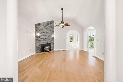 Living - 11411 Terrapin Point Rd, Berlin, MD 21811 photo 1 of 4