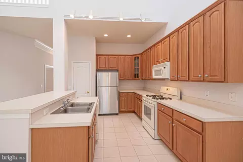 Kitchen - 37 Chatham Ct, Ocean Pines, MD 21811 photo 3 of 6