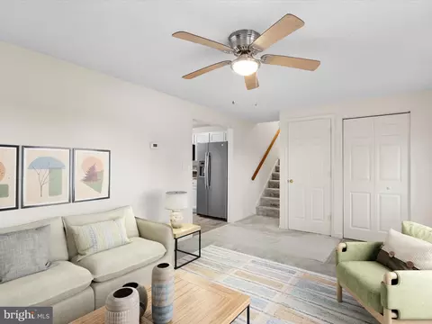 Living - 403 West St, Berlin, MD 21811 photo 2 of 8