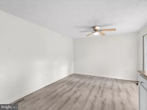 Living - 403 West St, Berlin, MD 21811 photo 5 of 8