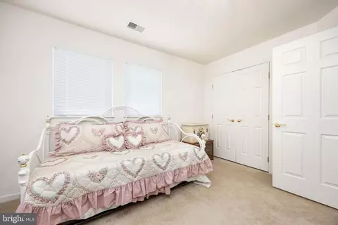 Bedroom - 8149 Timberneck Dr, Berlin, MD 21811 photo 3 of 3