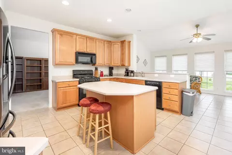 Kitchen - 8149 Timberneck Dr, Berlin, MD 21811 photo 2 of 6