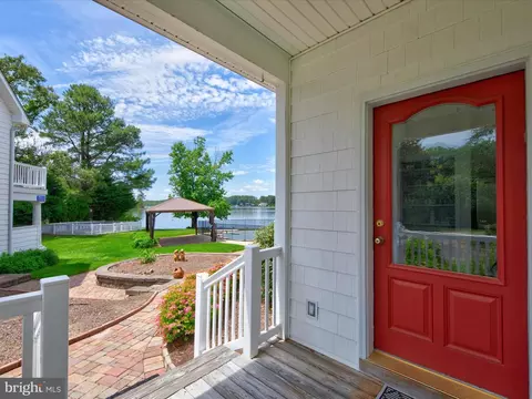 Exterior - 11114 Spring Branch Ln, Berlin, MD 21811 photo 6 of 12