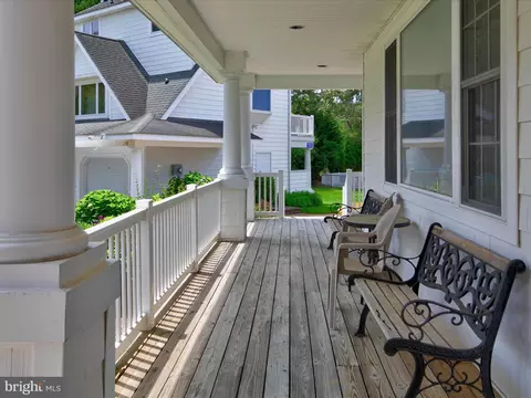 Exterior - 11114 Spring Branch Ln, Berlin, MD 21811 photo 5 of 12