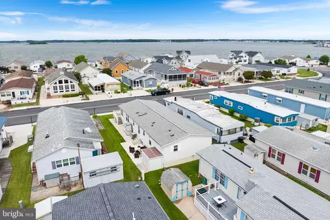 512 Nautical Ln, Ocean City, MD 21842