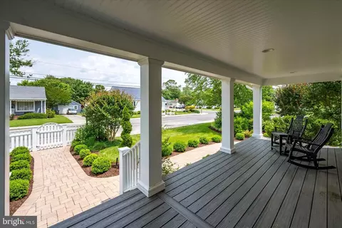 Exterior - 118 Cedar Ave, Berlin, MD 21811 photo 7 of 18