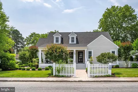 118 Cedar Ave, Berlin, MD 21811