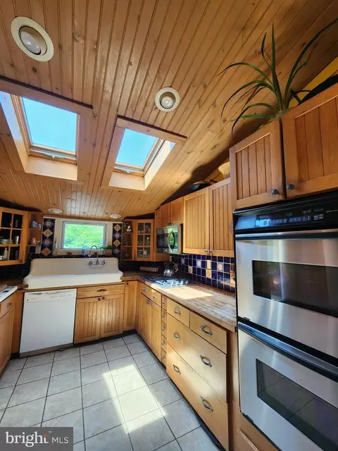 101 Washington St, Berlin, MD 21811 photo 7