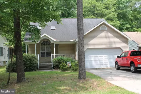 133 Camelot Cir, Ocean Pines, MD 21811