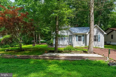 38 Garrett Dr, Ocean Pines, MD 21811