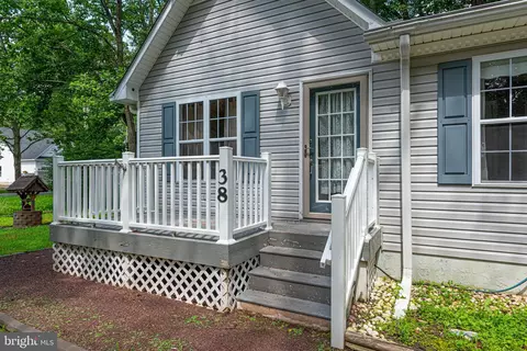 38 Garrett Dr, Ocean Pines, MD 21811 photo 2