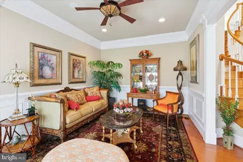 Living - 11525 Bay Point Ln, Berlin, MD 21811 photo 1 of 4