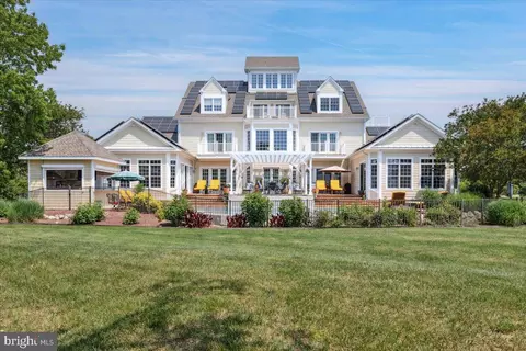 Exterior - 11525 Bay Point Ln, Berlin, MD 21811 photo 12 of 36