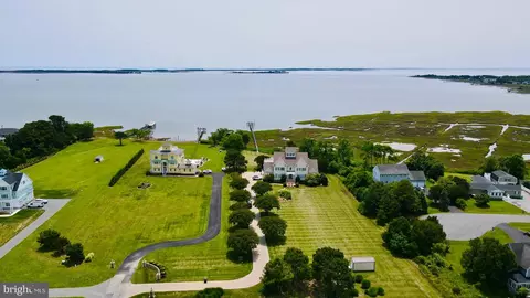 View/Area - 11525 Bay Point Ln, Berlin, MD 21811 photo 7 of 11