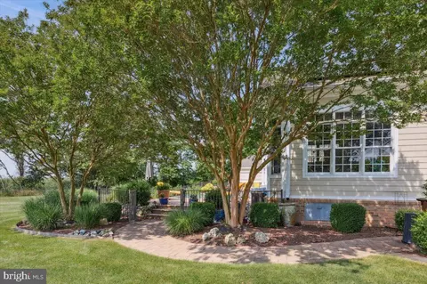 Exterior - 11525 Bay Point Ln, Berlin, MD 21811 photo 11 of 36