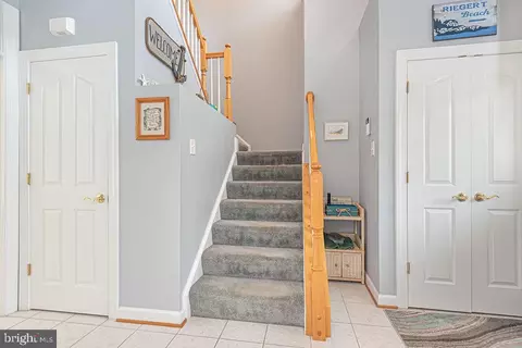 Entry Way - 17 Alden Ct, Ocean Pines, MD 21811 photo 8 of 11