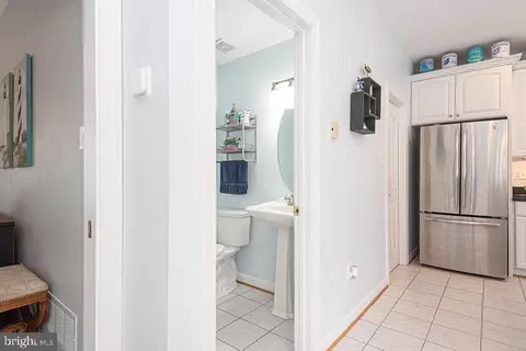 Entry Way - 17 Alden Ct, Ocean Pines, MD 21811 photo 6 of 11