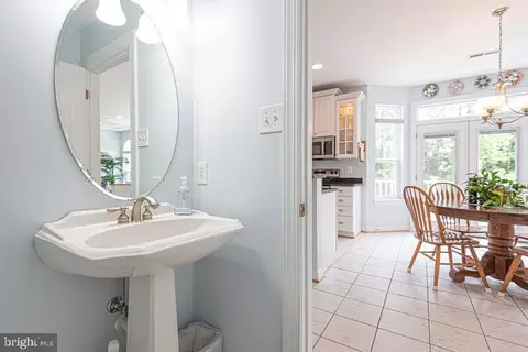 Entry Way - 17 Alden Ct, Ocean Pines, MD 21811 photo 7 of 11