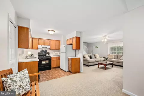 Entry Way - 6 Duck Cove Cir, Ocean Pines, MD 21811 photo 8 of 15
