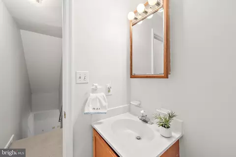 Bath - 6 Duck Cove Cir, Ocean Pines, MD 21811 photo 8 of 8