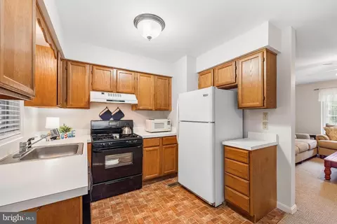Kitchen - 6 Duck Cove Cir, Ocean Pines, MD 21811 photo 3 of 8