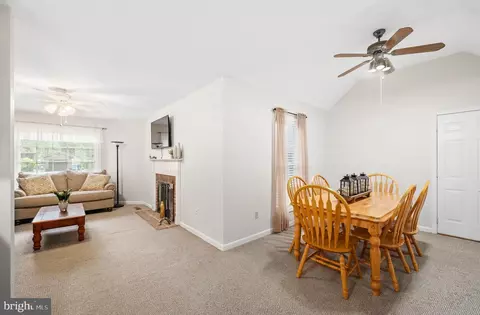 Entry Way - 6 Duck Cove Cir, Ocean Pines, MD 21811 photo 7 of 15