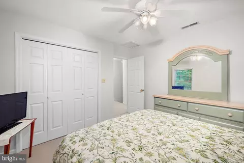 Bedroom - 6 Duck Cove Cir, Ocean Pines, MD 21811 photo 13 of 14