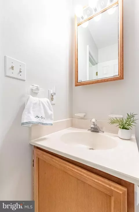 Bath - 6 Duck Cove Cir, Ocean Pines, MD 21811 photo 4 of 8