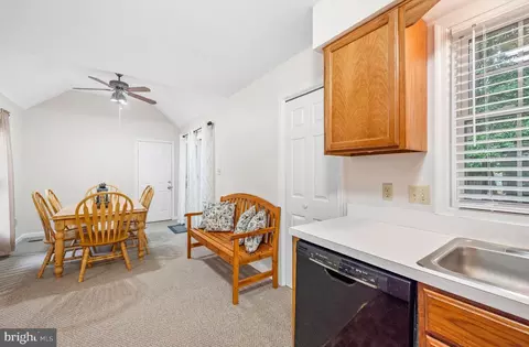 Entry Way - 6 Duck Cove Cir, Ocean Pines, MD 21811 photo 4 of 15