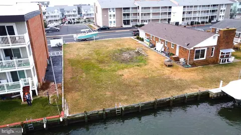 726 Mooring Rd, Ocean City, MD 21842