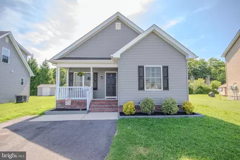1906 N Old Mill Dr, Pocomoke City, MD 21851