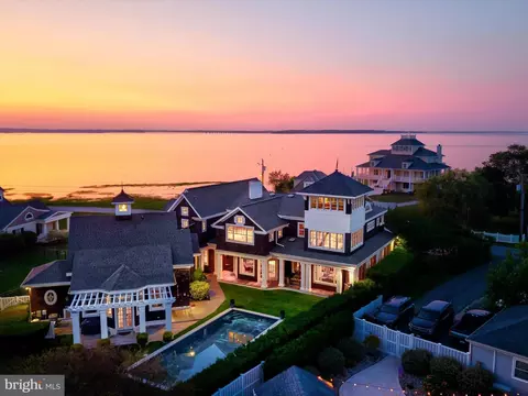 10463 Golf Course Rd, Ocean City, MD 21842