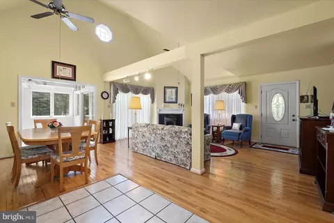 Entry Way - 13 Raft Rd, Ocean Pines, MD 21811 photo 2 of 4