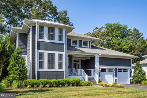 11644 Maid At Arms Ln, Berlin, MD 21811