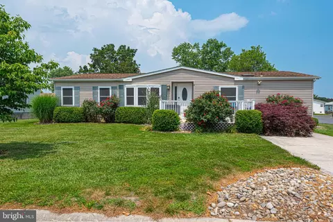 5 Ensign Dr, Berlin, MD 21811