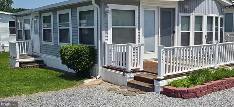 319 Dolphin Dr, Berlin, MD 21811 photo 3