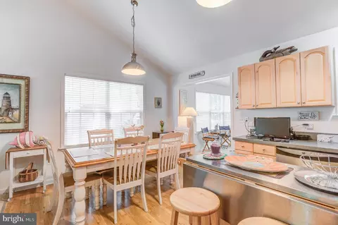 Dining - 20 Camelot Cir, Ocean Pines, MD 21811 photo 2 of 4