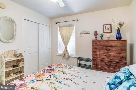 Bedroom - 20 Camelot Cir, Ocean Pines, MD 21811 photo 9 of 9