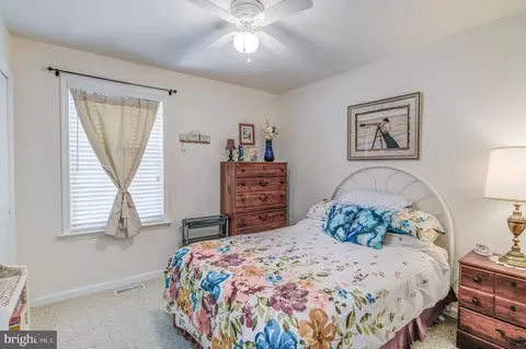 Bedroom - 20 Camelot Cir, Ocean Pines, MD 21811 photo 3 of 9